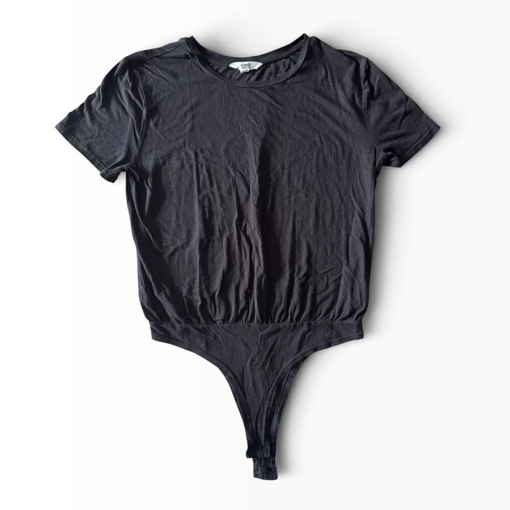 BB DAKOTA THONG T-SHIRT BODYSUIT SIZE MEDIUM